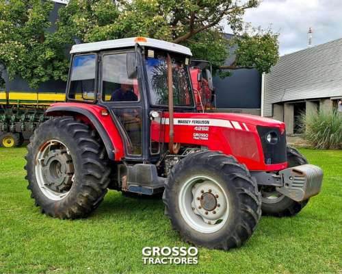 Tractor Massey Fergurson 4292, 2013