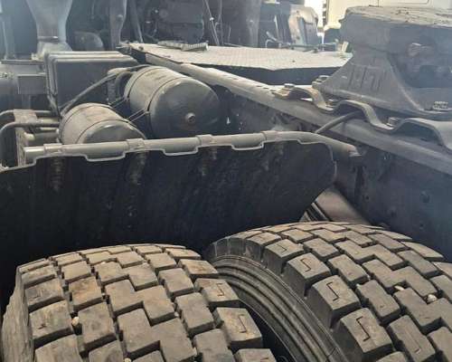 Camion Iveco Tector 170e 25t 2011 EQ. Hid.