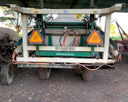 Pulverizadora Pampero Tetra Full de 3000 Lts, 18 Mts