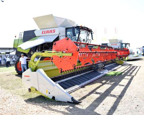 Cosechadora Claas Trion 740 - Nueva