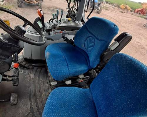 Tractor New Holland T7.215 Usado con Piloto