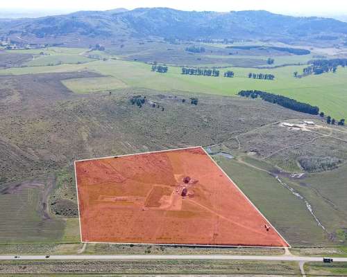 Chacra con Viñedo, MAS Dos Casas a Estrenar