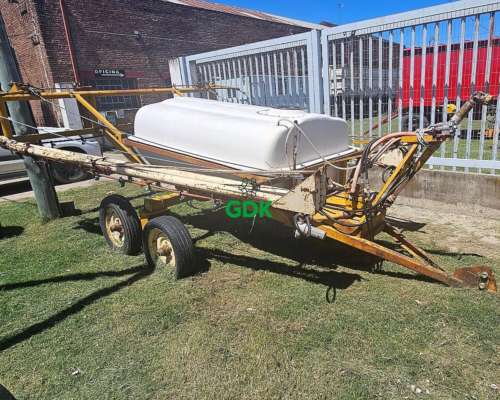 Pulverizador de Arrastre 2000 Lts. Grosspal. Disponible