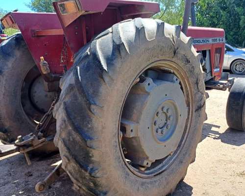 Tractor Massey Ferguson 1195 con Tres Puntos.