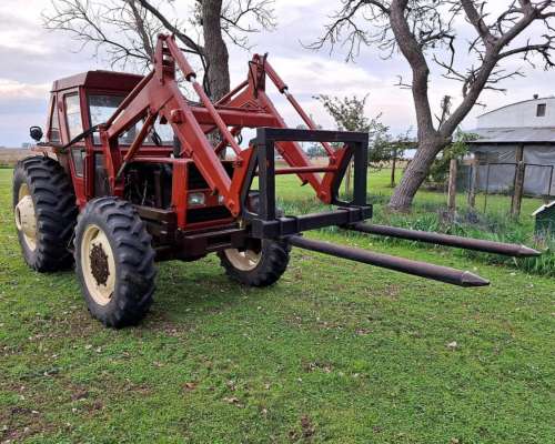 Tractor Fiatagri 880 DT con Pala Frontal