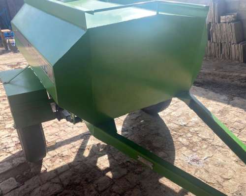 Tanque 1000 Litros Agromec con Bomba