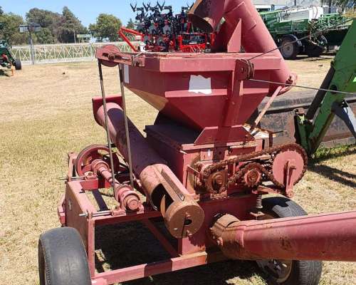 14 - Quebradora de Grano Pirro JP600 Usada