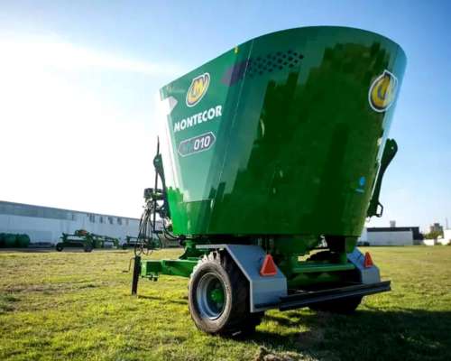 Mixers Montecor MV010 de 10 M3 de Tipo Vertical