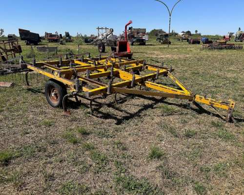 Cultivador de Campo Usado