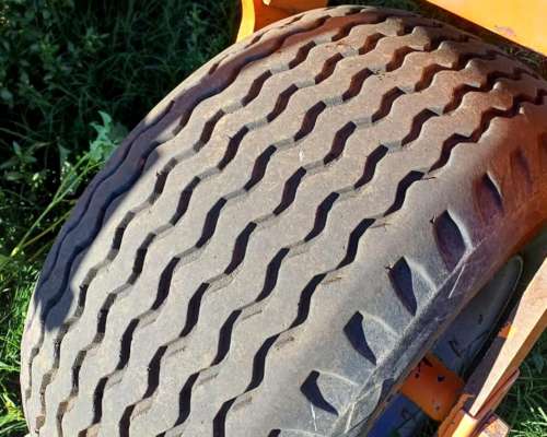 Sembradora Agrometal TX Mega 2012 - 24 a 35 Neumatica
