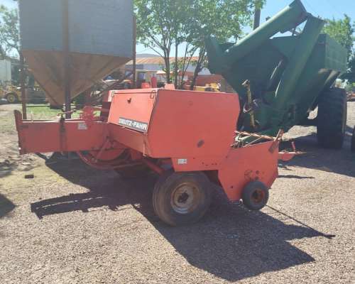 Enfardadora Deutz Fahr HD 400 a Hilo