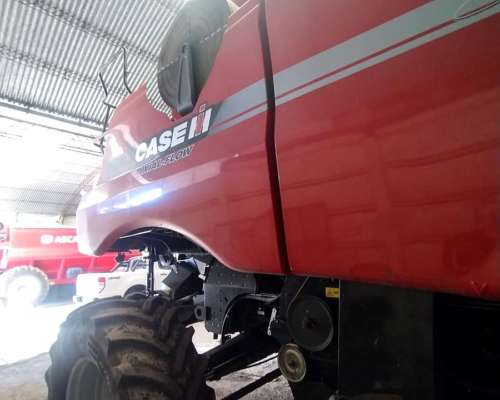 Cosechadora Case Axial Flow 7230 - Usada