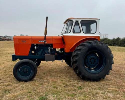 Tractor Fiat Mod. 700