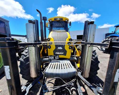 Usado - Pauny Audaz 2200 a - 4wd - Rod. Dual - 2019 - Piloto