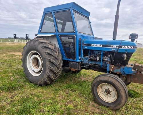 Tractor Ford NH 7630 2 WD Traccion Simple Cabina