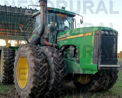 John Deere 9220, año 2003, 17500 HS, Duales al 40%, 300 HP.