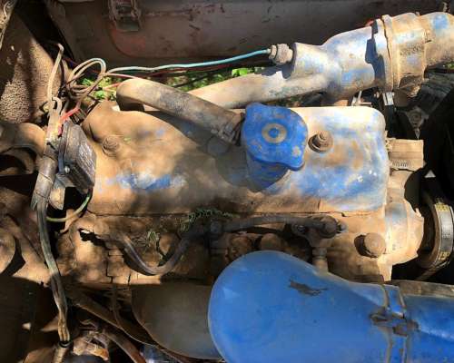 Tractor Fiat 600e con Desmalezadora de Arrastre 1,5mts