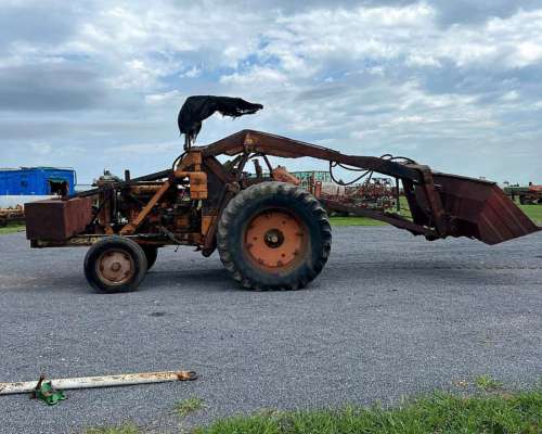 Tractor Fiat R60 Invertido con Pala