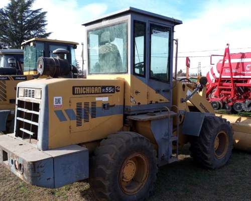Pala Cargadora Marca Michigan M55 HD Motor Cummins año 2013