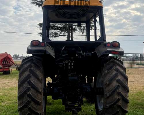 Tractor Valtra BM 100