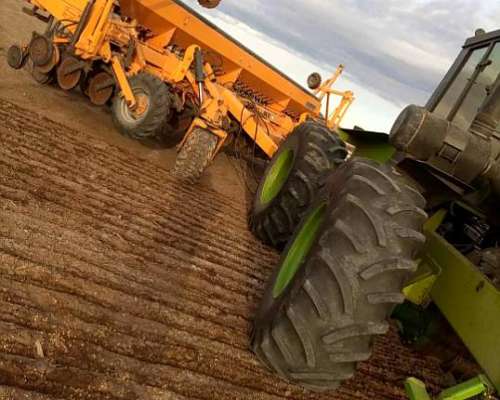 Vendo Sembradora Agrometal MX 33/21 con Alfalfero