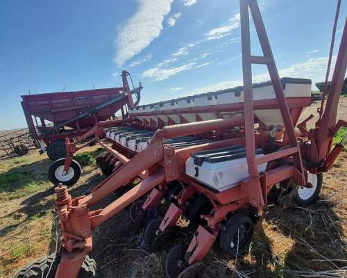 Sembradora Crucianelli Gringa III