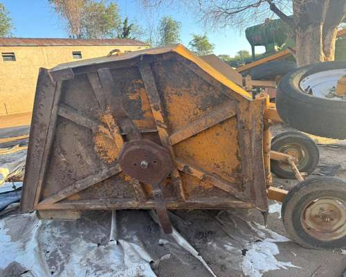 Desmalezadora Grosspal de 5 Metros Reparada.