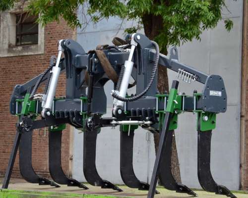 Subsolador 3 Puntos, Ancho 3m. de 4, 6 Ú 8 Púas. Bernardin