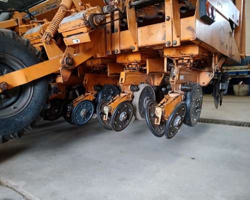 Sembradora Agrometal TX Mega 13 a 52cm