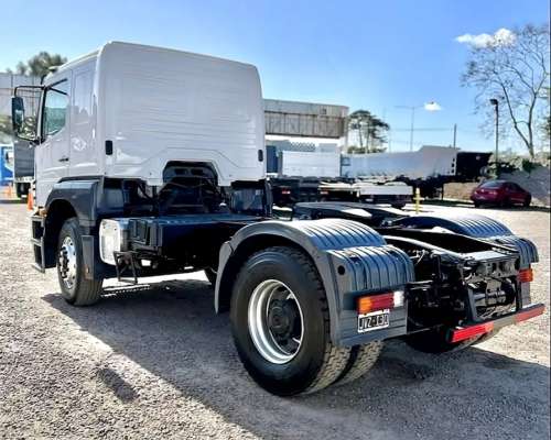 Camión Mercedes Benz Axor 1933 S36 año 2011 Cabina Original