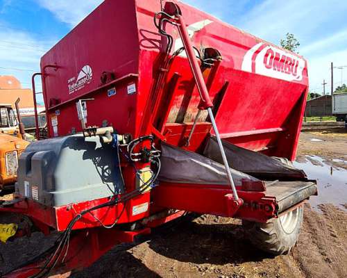 Mixer Ombu muy Bueno con Balanza 10 M 1 Eje.