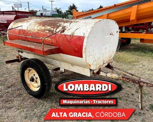 Acoplado Cisterna Comofra Capacidad para 1500 Litros