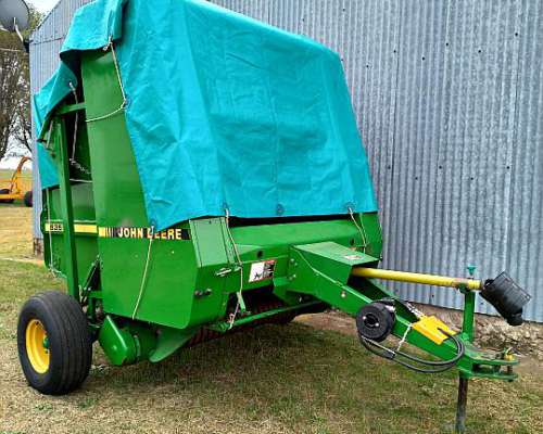 Rotoenfardadora John Deere 535