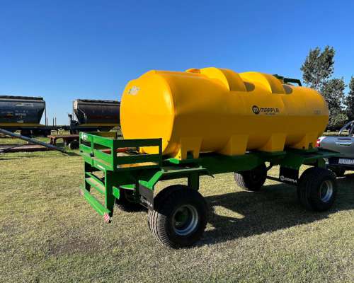 Acoplado Tanque para Agua de 8000 Lts