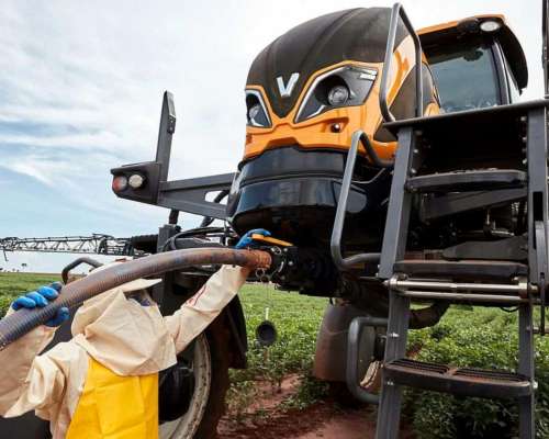 Valtra R535 Alas Fibra de Carbono