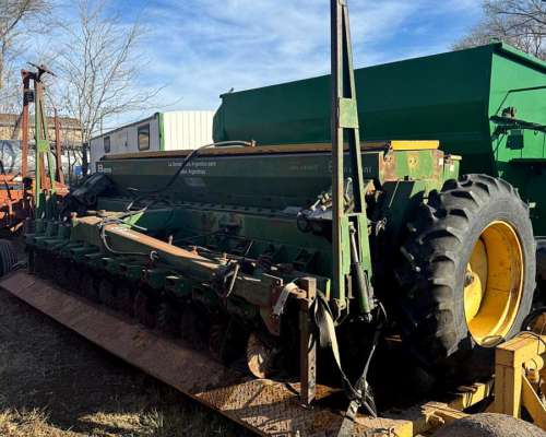 Sembradora Bertini 10000 Usada 25 a 17,5 CM.