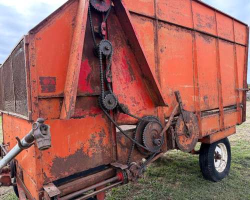 Acoplado Forrajero B 300 Mainero
