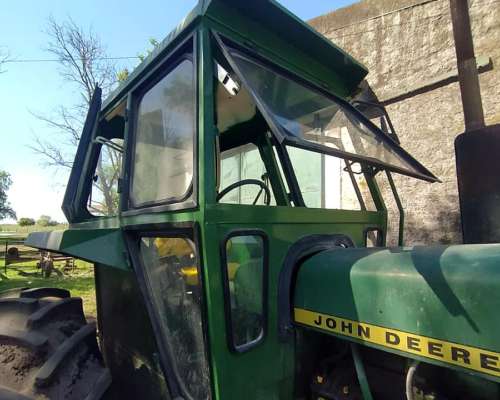 Tractor John Deere 2420