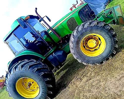Tractor John Deere 7515 Usado