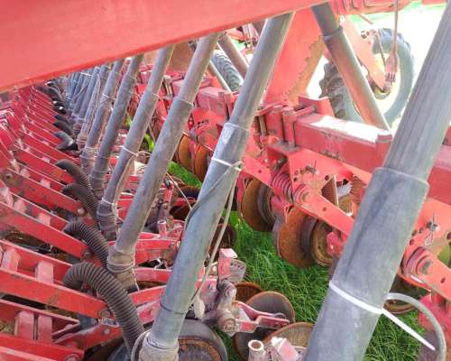 Sembradora Crucianelli 55 a 17,5