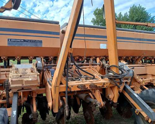 Sembradora MX33 a 21