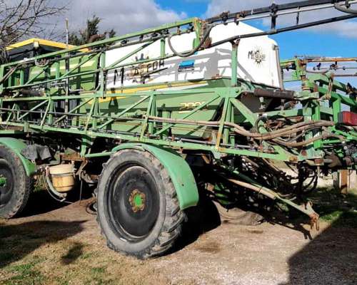 Pulverizadora Metalfor 2800, con 26 Mts. de Botalón