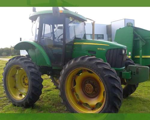 Tractor John Deere 5090 EH, año 2017