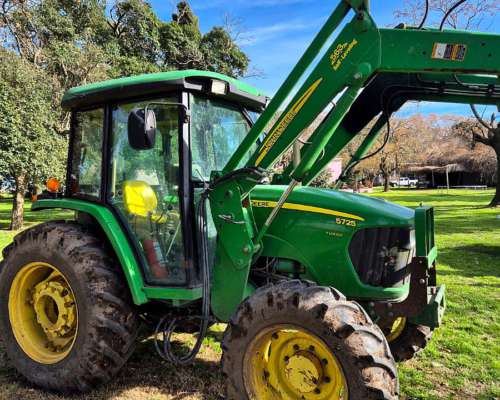 Tractor John Deere 5725 con Pala Frontal