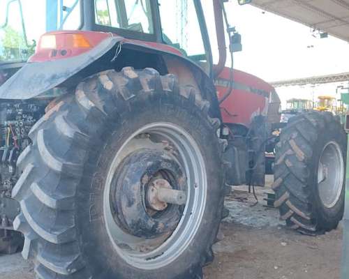 Tractor Case MXM 165