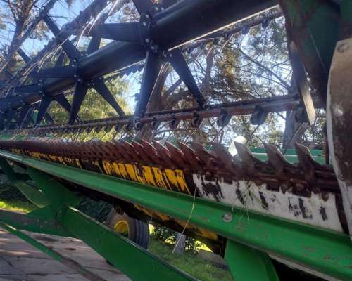 Plataforma John Deere 323 Master