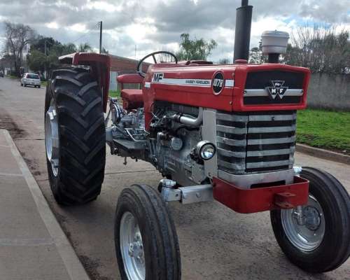 Maseey Ferguson 1078 .