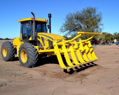 Rastrillo Frontal de Limpieza Adapt. a Cargador Tractor Topa