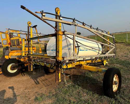 Pulverizador de Arrastre 1500 Lts