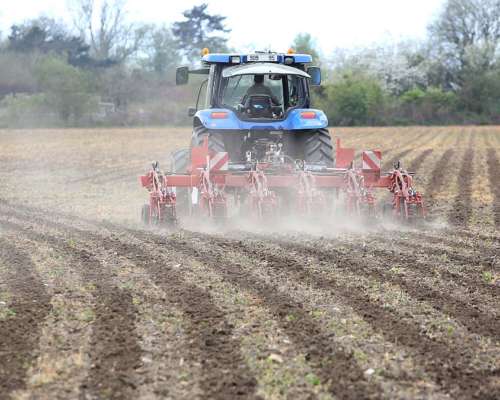 Laboreo de Suelo en Franjas Kuhn Strip - Till
